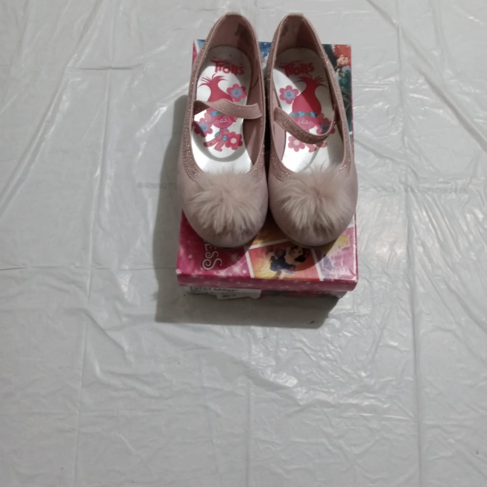 Pink Trolls Shoes - Picture 5 of 9